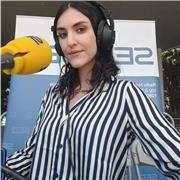 Periodista y directora de cine de clases de refuerzo para audiovisual